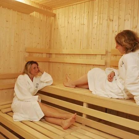 Akropolis, Eco Breakfasts From Farm بيت ضيافة Mariánské Lázně