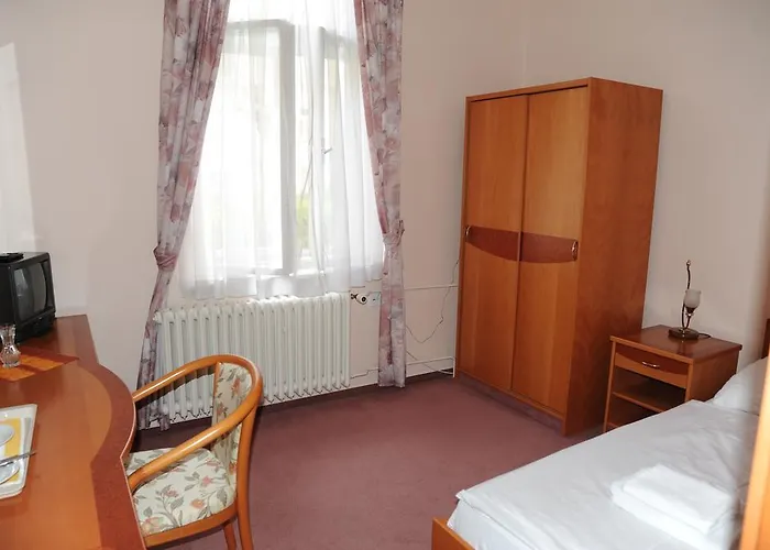 Konukevi Akropolis, Eco Breakfasts From Farm 3*