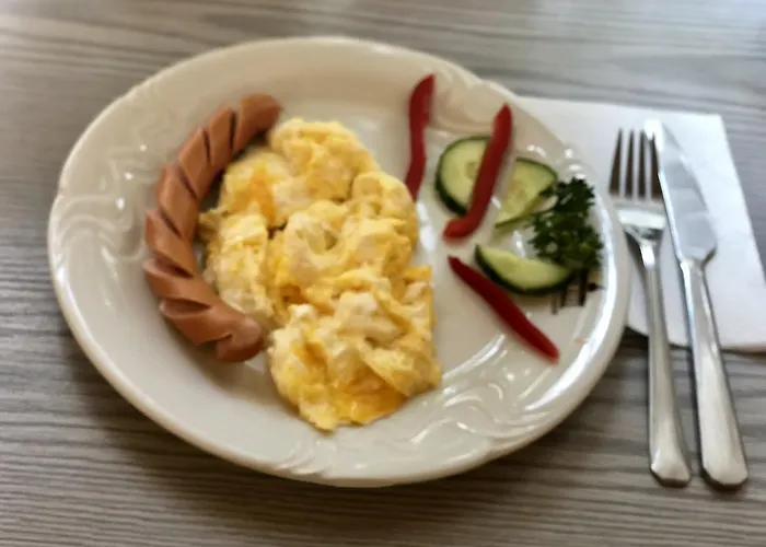 Akropolis, Eco Breakfasts From Farm Konukevi Mariánské Lázně