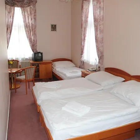 Akropolis, Eco Breakfasts From Farm Pensjonat 3*